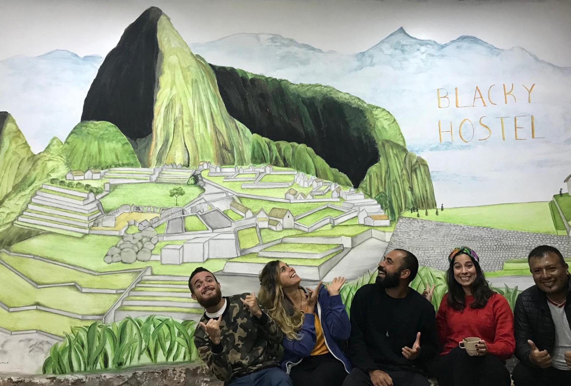 Blacky Hostel And Apartments (Adults Only) Cusco Ngoại thất bức ảnh