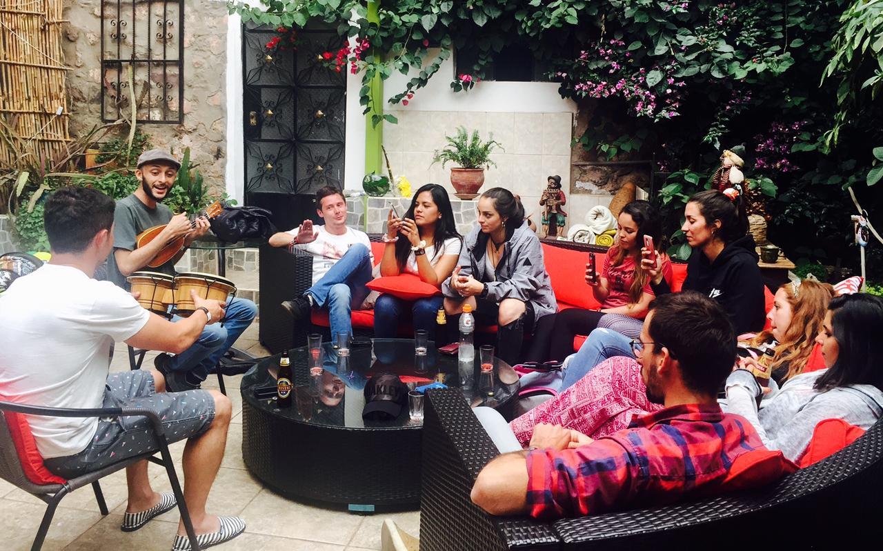Blacky Hostel And Apartments (Adults Only) Cusco Ngoại thất bức ảnh